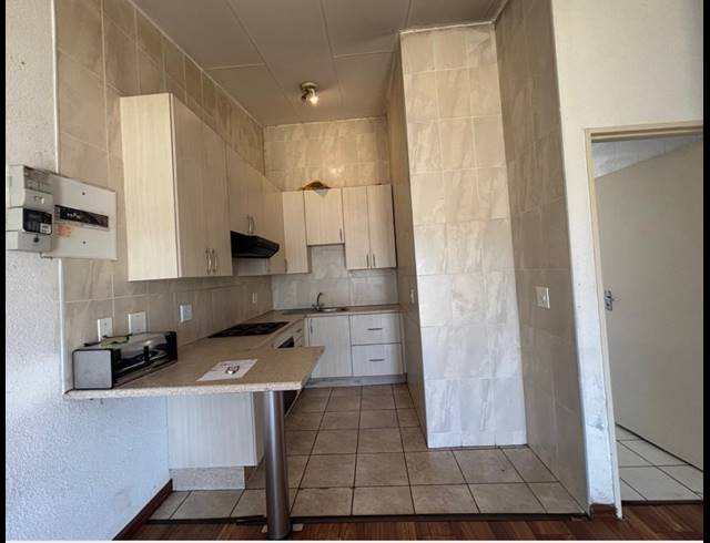 2 BEDROOM APARTMENT FOR SALE IN RIDGEWAY